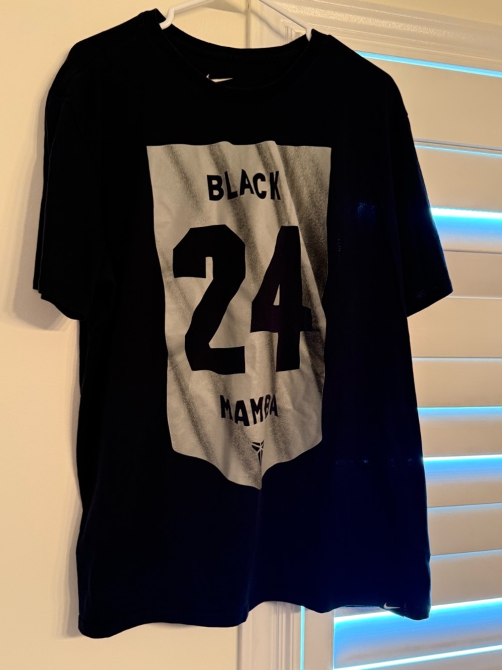 Nike Dri-Fit Black Mamba 24 Kobe Bryant RARE Men’s Size XL